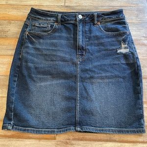 American Eagle Mom Denim Skirt size 10